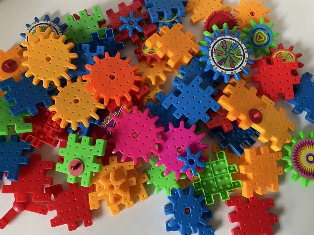 Funny moving gears bricks